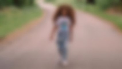 Farouk James : ce garçon fait sensation dans la mode avec sa coupe de cheveux ! (PHOTO)