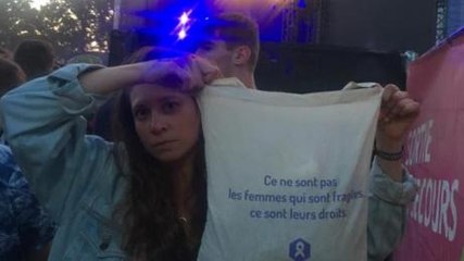 Vieilles-Charrues : une femme exclue du festival à cause d'un tote bag féministe ?