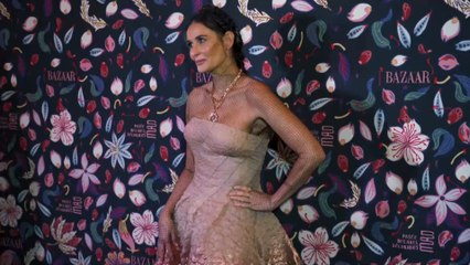 Demi Moore opte pour la natte XXL !