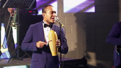 Los Internacionales Váskez De Rolando "El Tiburón" - El Tamborilero