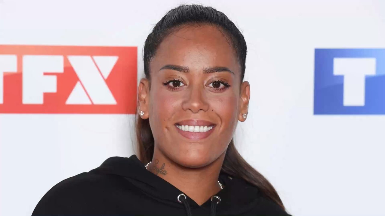 "The Voice" : Amel Bent tacle Lara Fabian sur son accent québécois