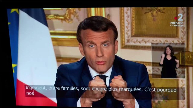 Kelly Vedovelli a fêté Pâques chez elle et a surpris ses fans avec son cliché