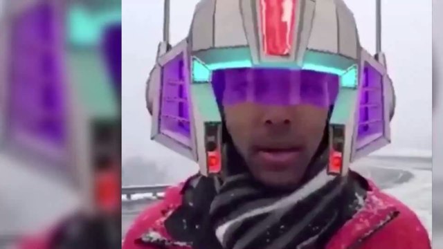 Ce journaliste Américain oublie de désactiver ses filtres en plein Facebook live (VIDÉO)