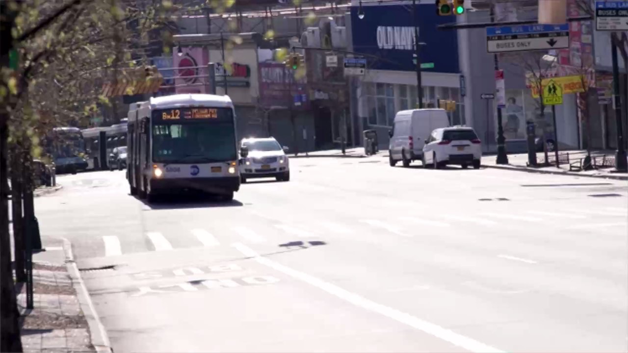Transports : ce bus plein à craquer en plein confinement est bien une vraie photo