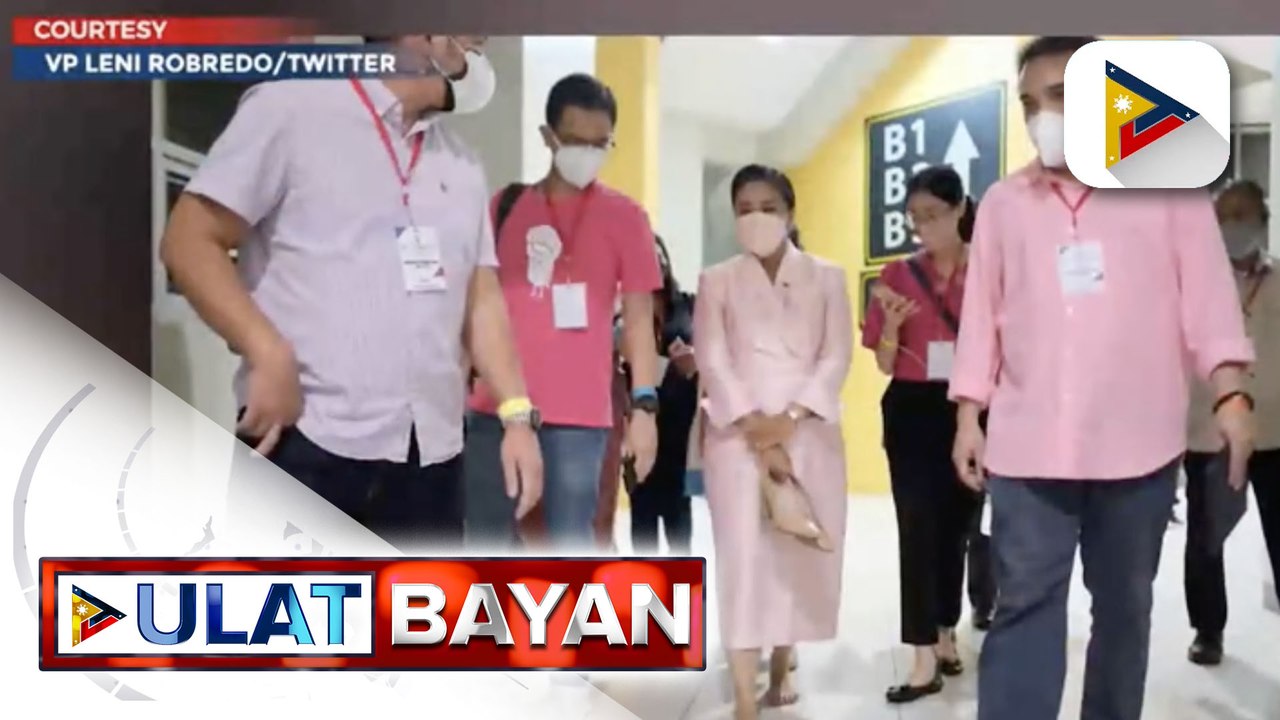 VP Robredo, sinagot ang isyu na "PR stunt" lang umano ang pagtatanggal niya ng sapatos matapos ang pres'l debate noong Linggo