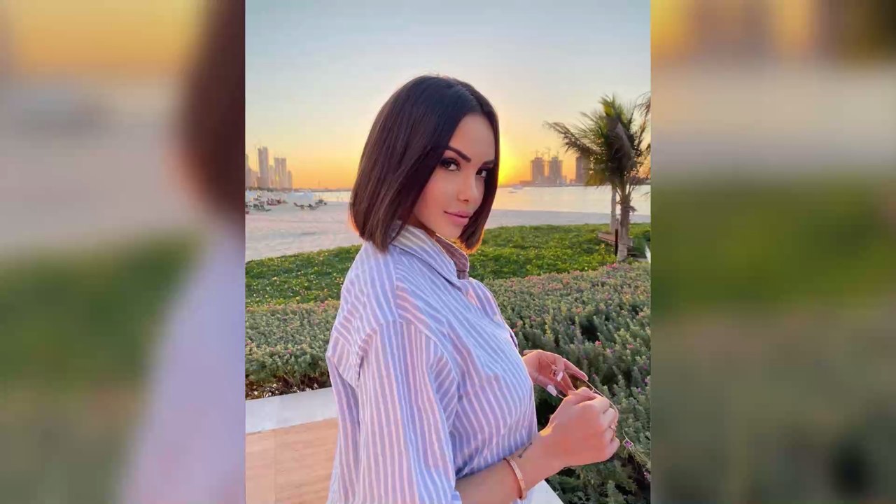 Nabilla change radicalement de couleur de cheveux, ses fans sous le charme !