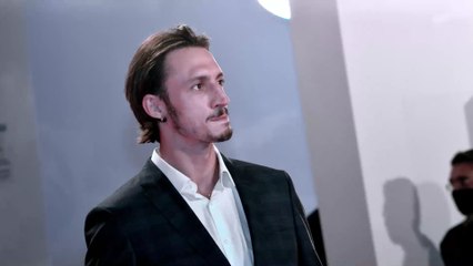 Roméo Elvis : une jeune femme aurait accusé le chanteur d’agressions sexuelles