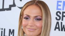 Jennifer Lopez dévoile ses abdos saillants en pleine séance de sport