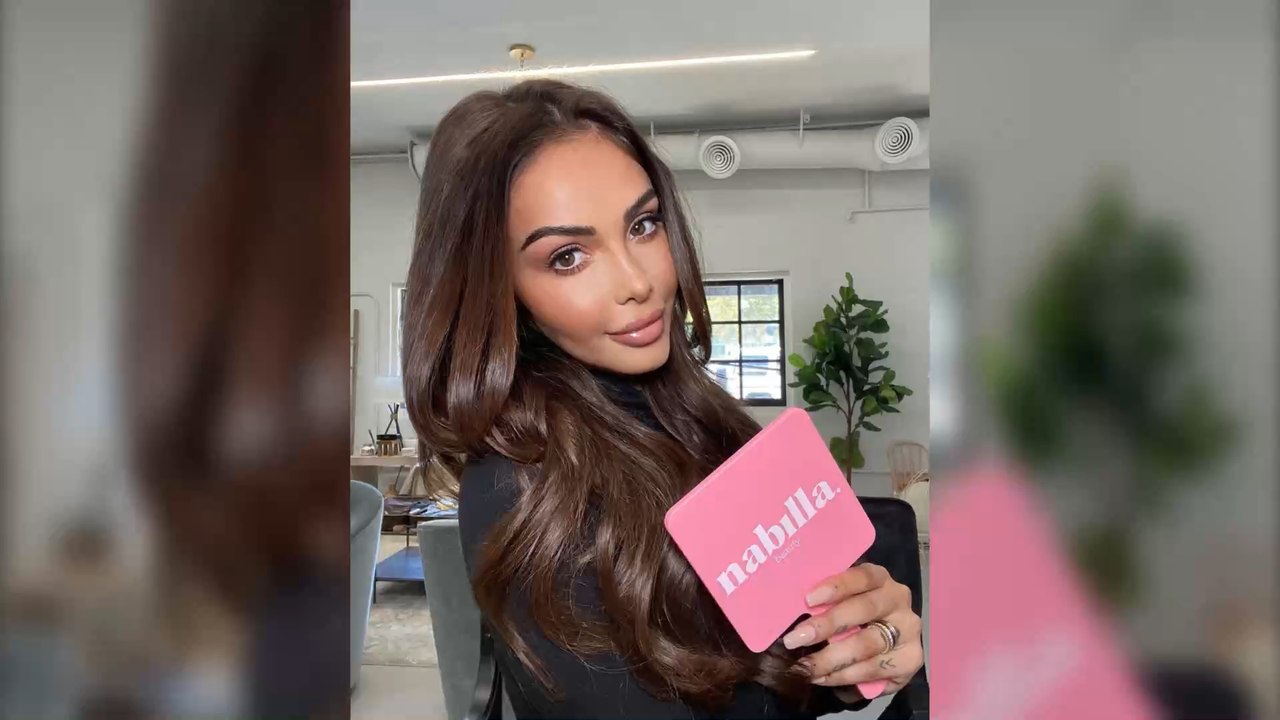 Nabilla : sa nouvelle coupe de cheveux fait l'unanimité chez les internautes