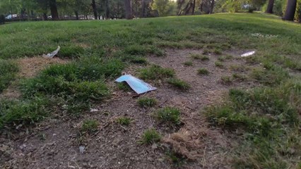 Jeter un masque par terre coûtera 135 € d'amende