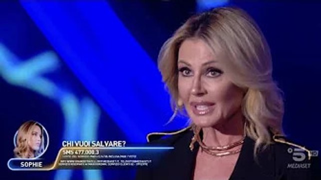 Alessandro Basciano asfaltato da Nathaly Caldonazzo al GF Vip: Mi hai pugnalata” Negli ultimi giorn