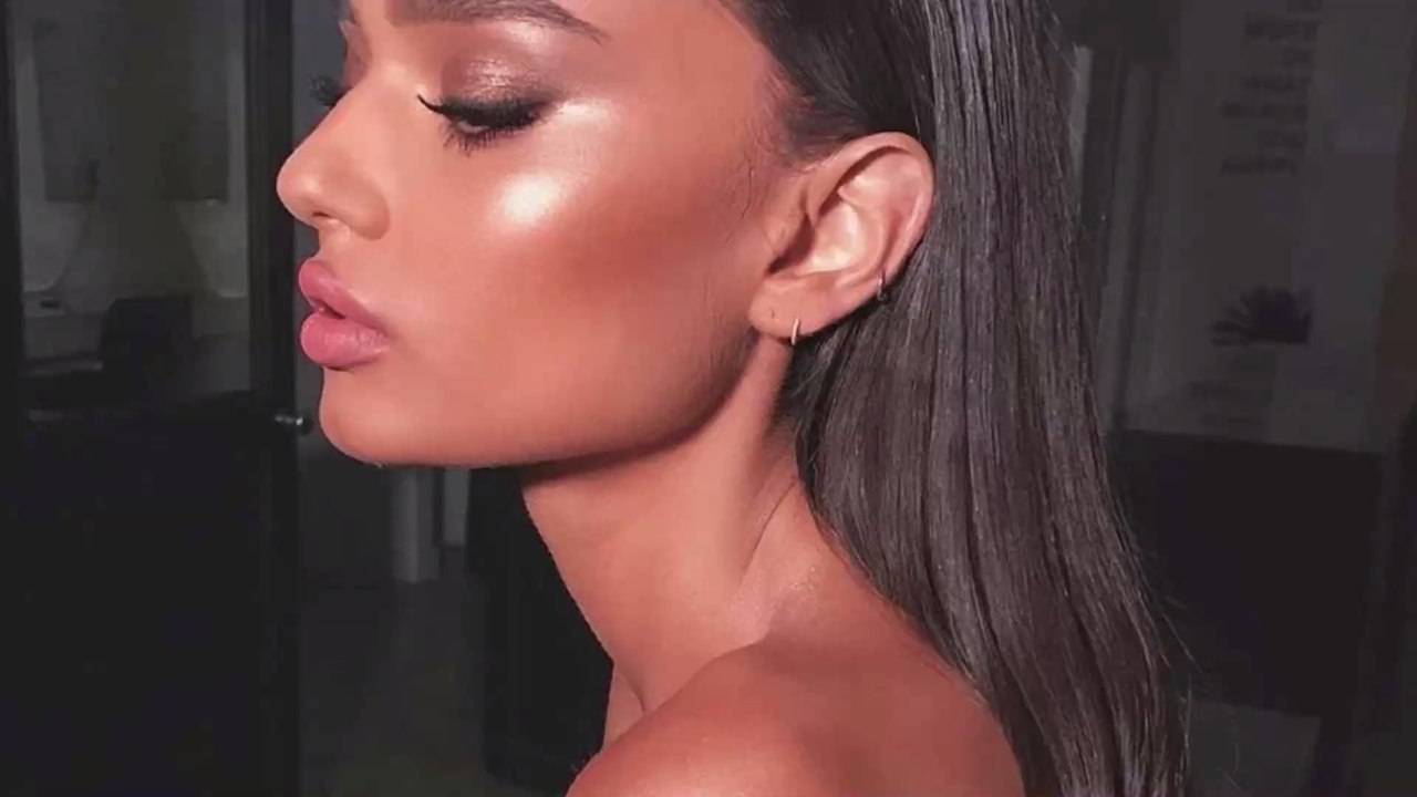 Maquillage du teint : la tendance "peau de dauphin" envahit Instagram