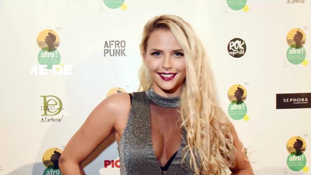 TPMP : Kelly Vedovelli témoigne du harcèlement sexuel qu’elle a subi