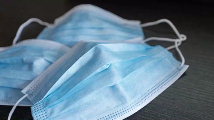 Covid-19 : Vous gardez toujours le même masque ? Voici ce que vous risquez