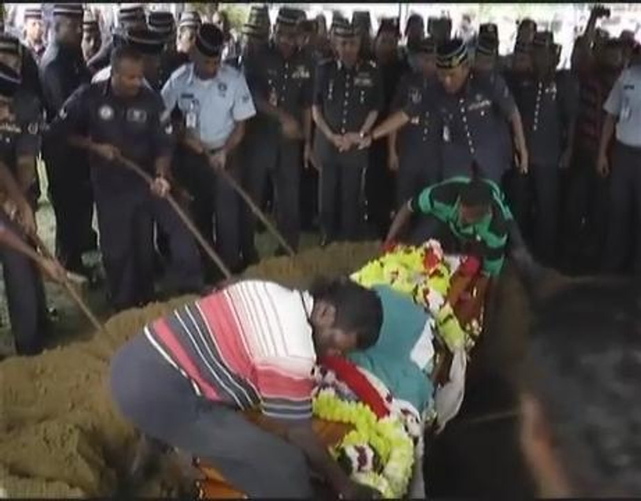 RMAF pilot laid to rest