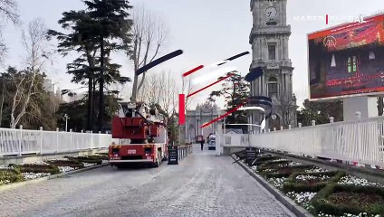 Son dakika! Dolmabahçe Sarayı marangozhanesinde yangın