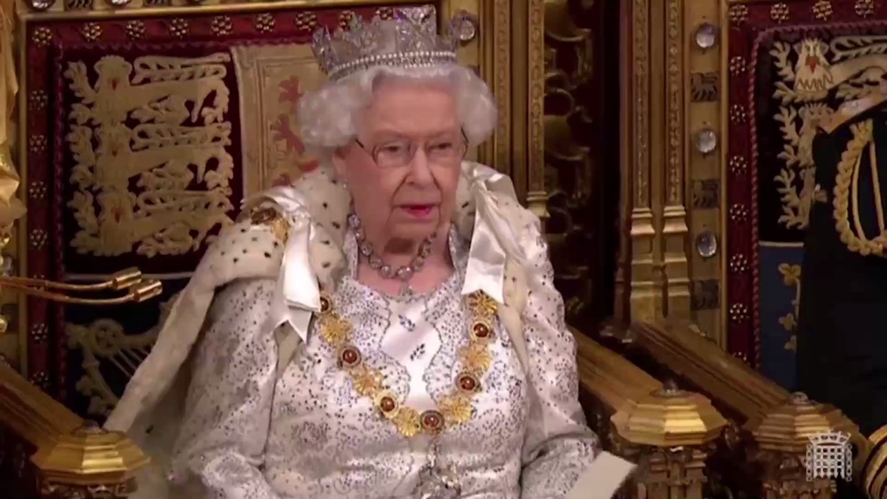 Famille royale : la reine Elizabeth II "extrêmement inquiète" par le nouveau projet du prince Harry