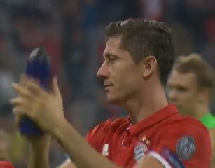 Robert Lewandowski sambung kontrak hingga 2021