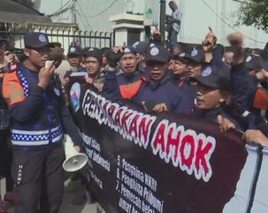 Indonesians protest against Christian governor Ahok