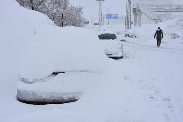 BİTLİS'TE 207 KÖY YOLU ULAŞIMA KAPANDI