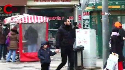 Açık alanlarda maske takma zorunluluğunun kalkması