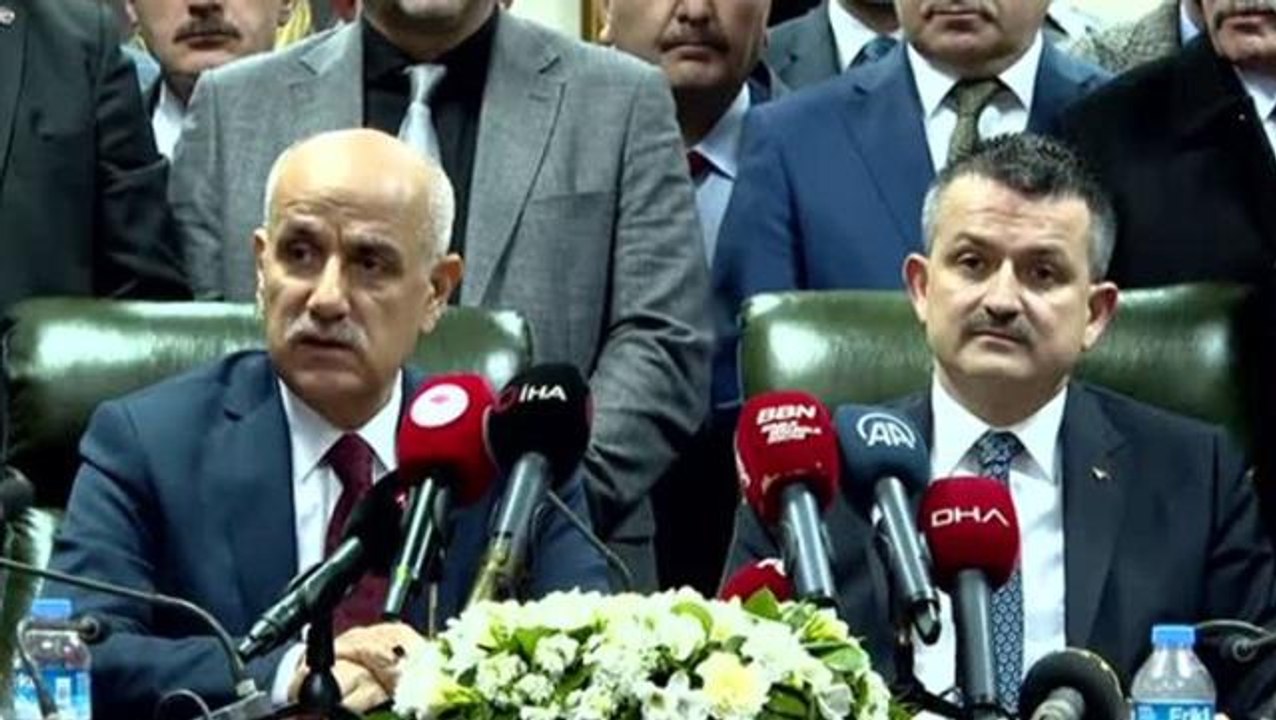 Tarım ve Orman Bakanlığı'nda devir teslim töreni! Bakan Kirişçi, Bekir Pakdemirli'den görevi devraldı