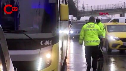 Okmeydanı-TEM Bağlantı yolunda kaza trafiği kilitledi