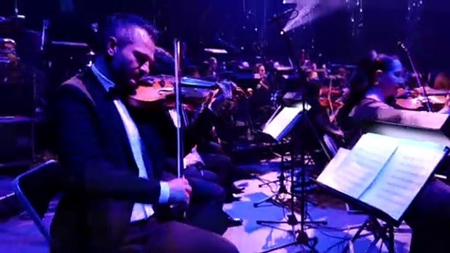 Andrea Bocelli et Hélène Ségara chantent Vivo per lei à Paris