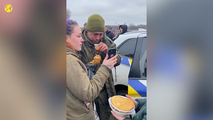 En humanisant les soldats russes, l'Ukraine gagne la bataille des images