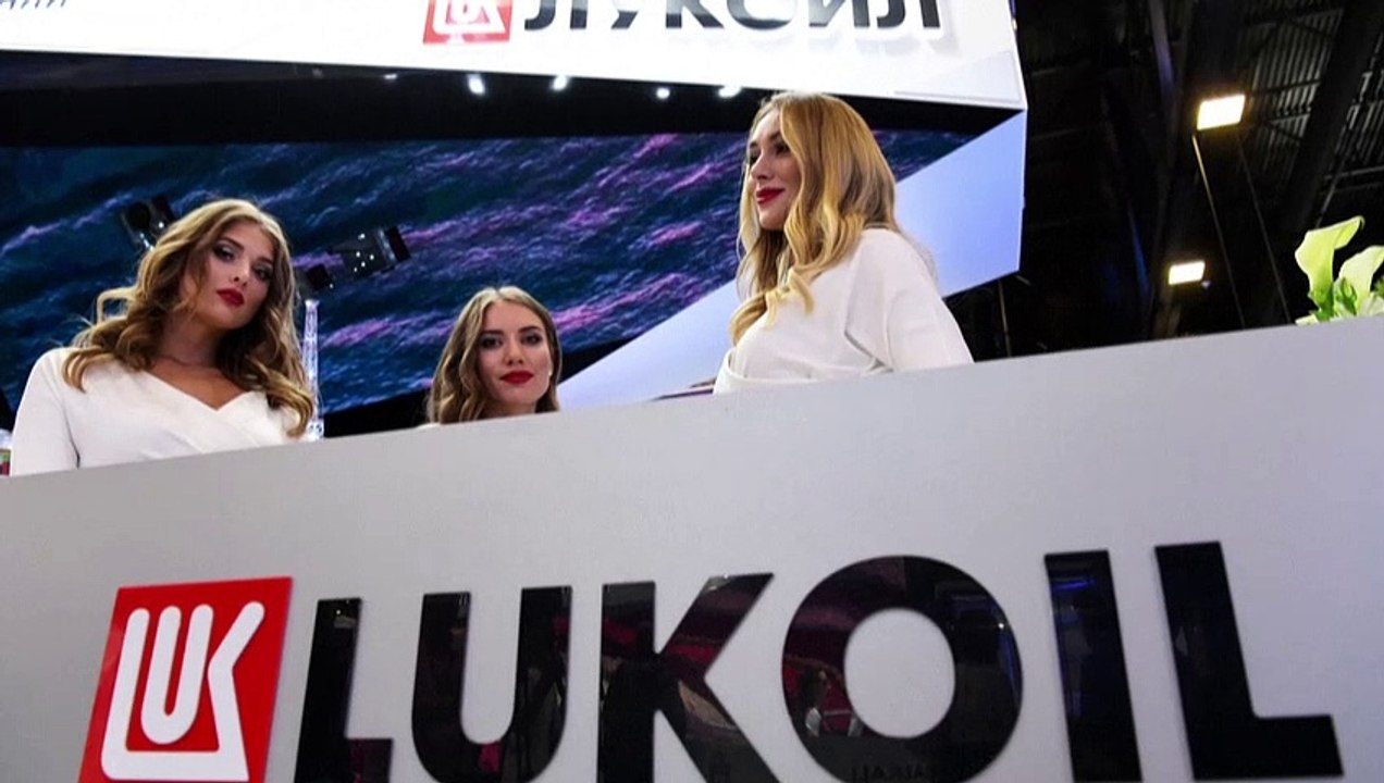 Após invasão da Ucrânia, petróleo russo não encontra comprador