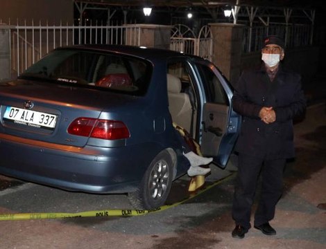 BABASININ HASTANEYE GÖTÜRDÜĞÜ KOAH HASTASI, OTOMOBİLDE ÖLDÜ