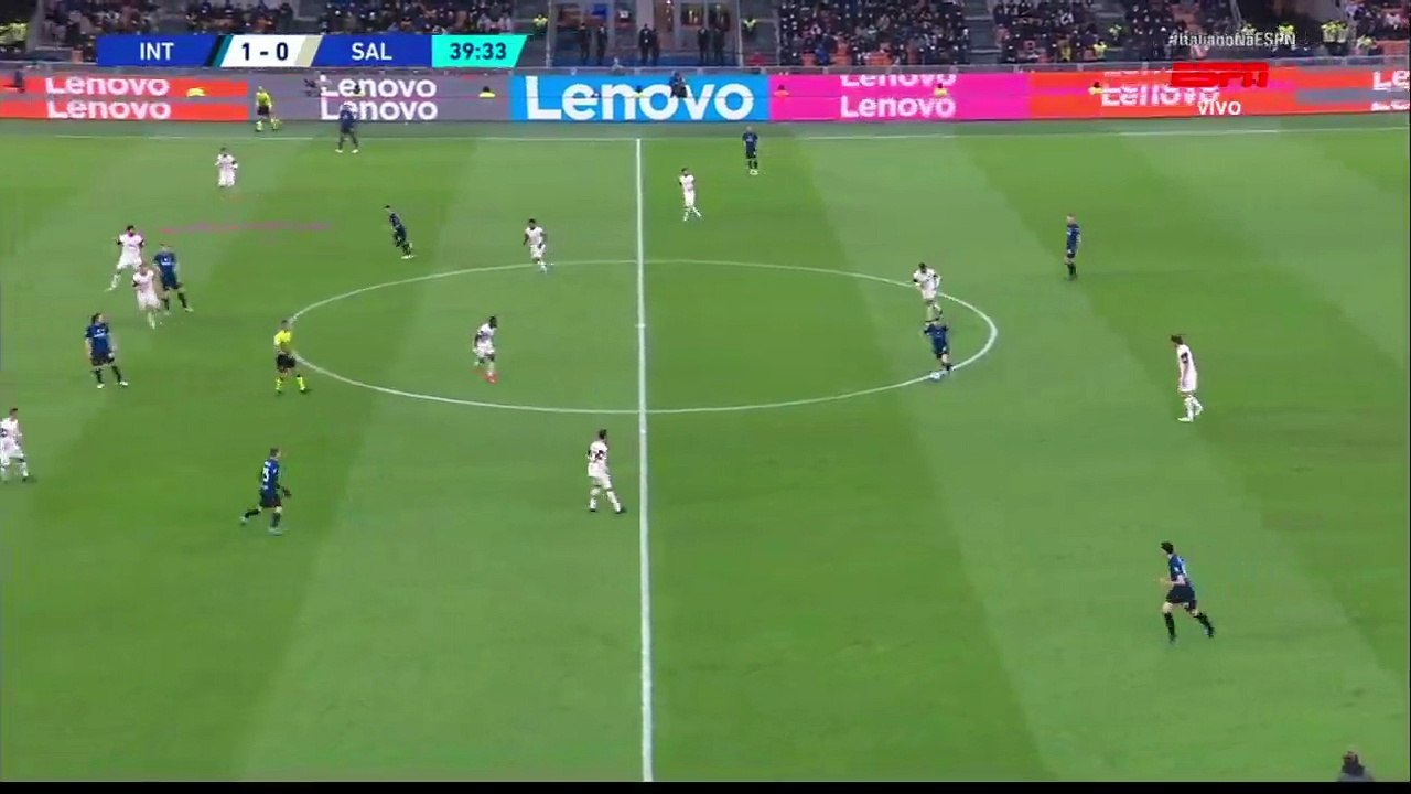 هدف إنتر ميلان الثانى فى شباك ساليرنيتانا