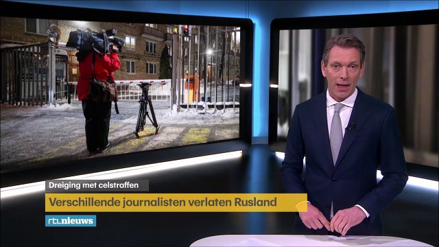 klootzak van de politie in Rusland filmjournalisten stiekem met telefoon en liegt daarover bij RTL Nieuws