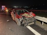 Son dakika haberi: Anadolu Otoyolu Düzce kesiminde otomobil ile kamyon çarpıştığı kazada 3 kişi yaralandı