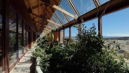 One man's mission to build self-sustaining homes out of garbage