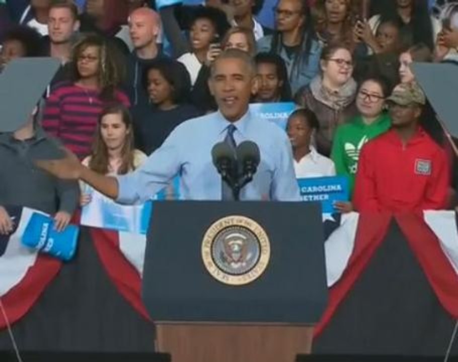 Obama tells protester to "get your own rally"