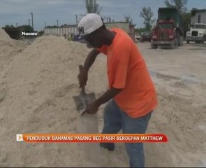 Penduduk Bahamas pasang beg pasir berdepan taufan Matthew