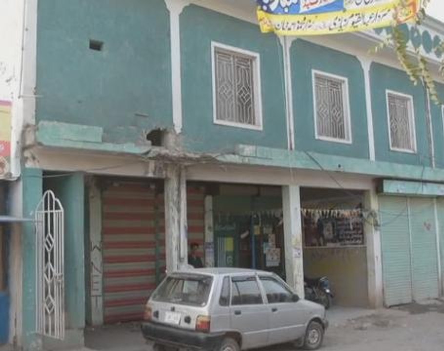 Tension in Kashmir as India, Pakistan exchange fire