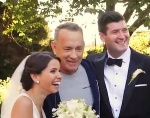 Tom Hanks photobombs Central Park wedding