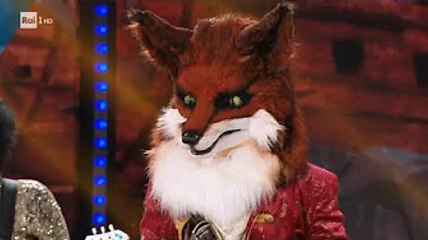 Volpe de Il cantante mascherato chi è? Tutti gli indizi e le ipotesi su chi si nasconde nella masche