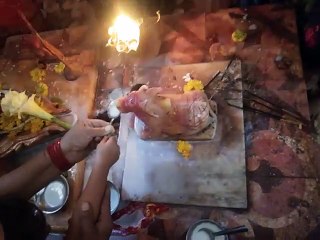 देखिए लाइव: खंडवा में भोलेनाथ के नंदी पी रहे दूध, मंदिरों में लगा भक्तों का तांता