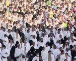 Hajj pilgrims return to scene of deadly stampede