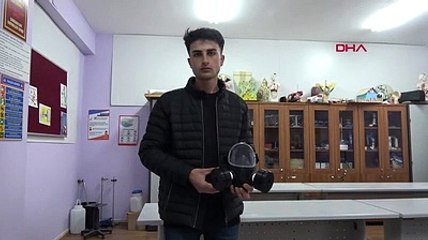 Vanlı kız öğrenciler akıllı gaz maskesi üretti