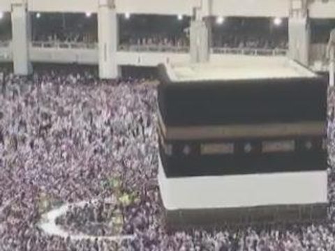 Muslim pilgrims gather in Mecca ahead of Hajj pilgrimage