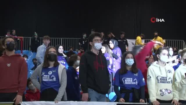 Geleceğin bilim adamları İzmir'de yarıştı