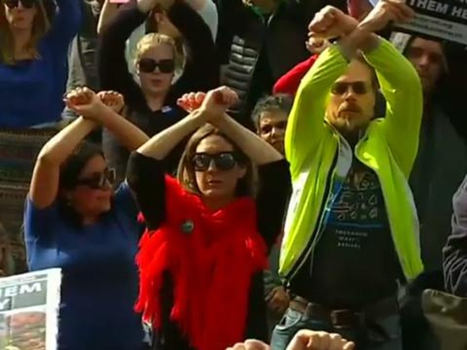 Australian protesters march to close detention camps