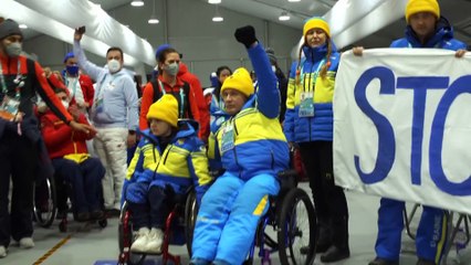 Jeux paralympiques : les athlètes ukrainiens manifestent pour la paix