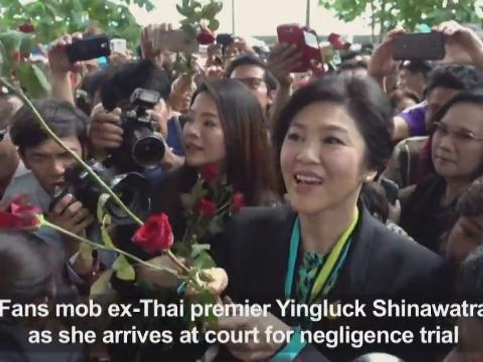 Fans mob Thai ex-PM Yingluck days before referendum