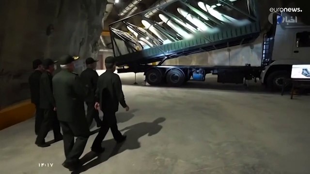 شاهد: إيران تسدل الستار عن قاعدتين جديدتين للصواريخ الباليستية والطائرات المسيرة