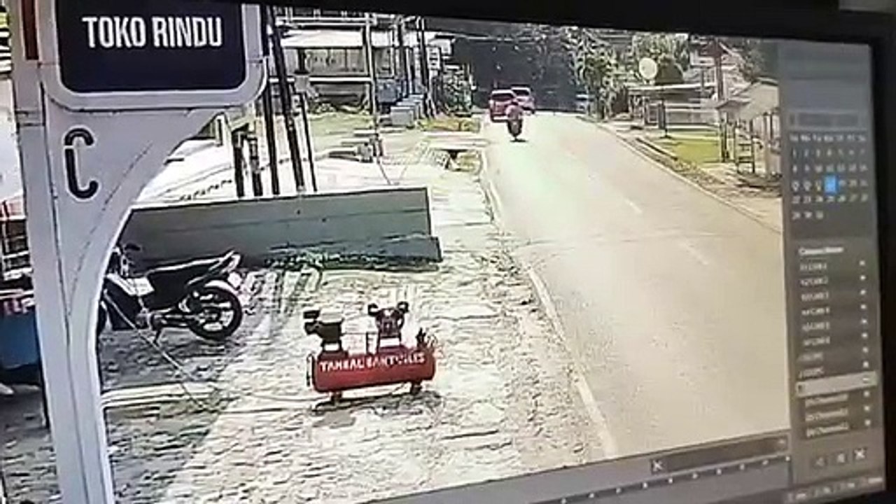 Terekam Media Kamera, Dashcam Kamera Mobil di Jalan Eps.2691